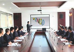 精英團(tuán)隊
